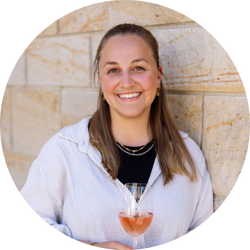 Leni, Leitung Marketing