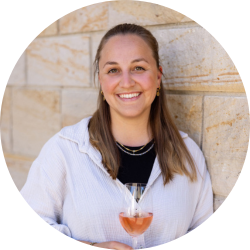 Leni, Leitung Marketing